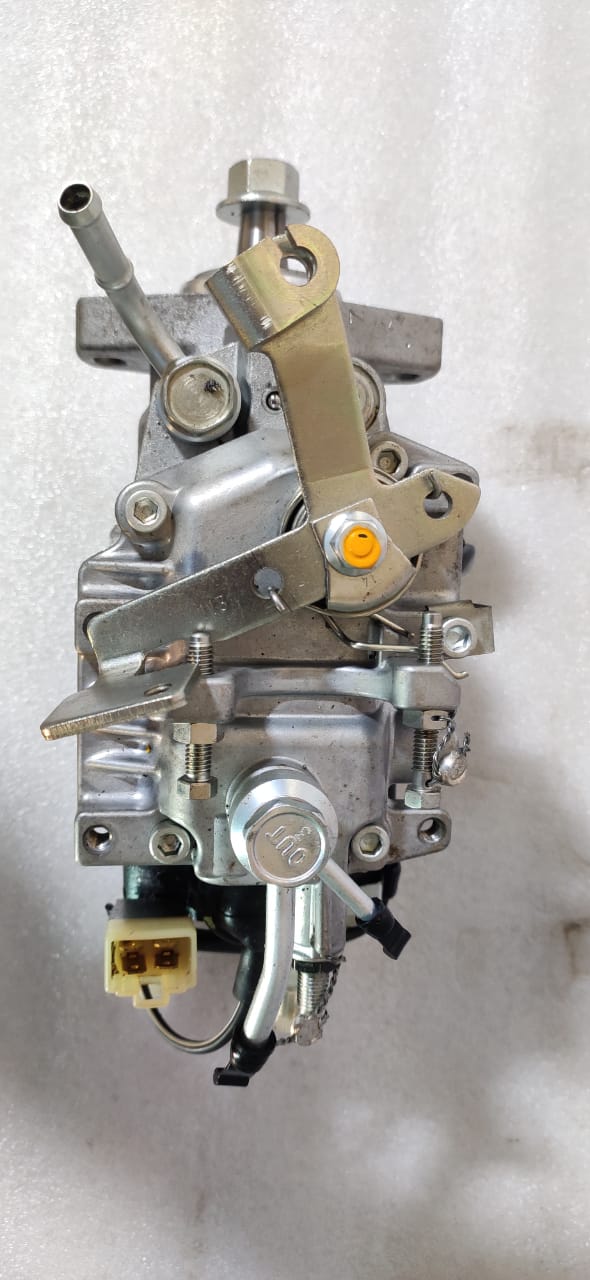 Denso 22100-87731 fuel injection pump - Image 5