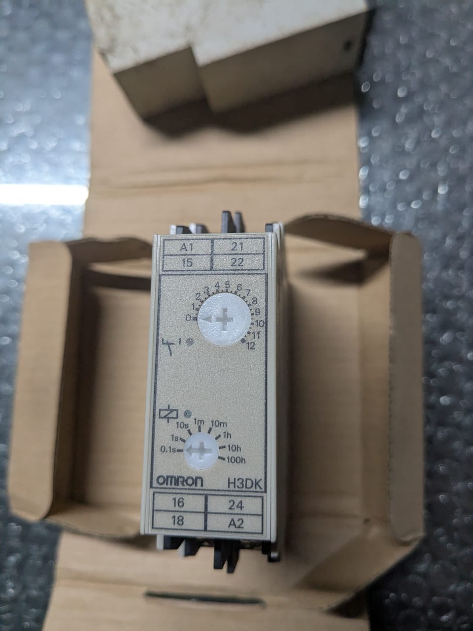 Omron H3DK-A2ET Timer - Image 2