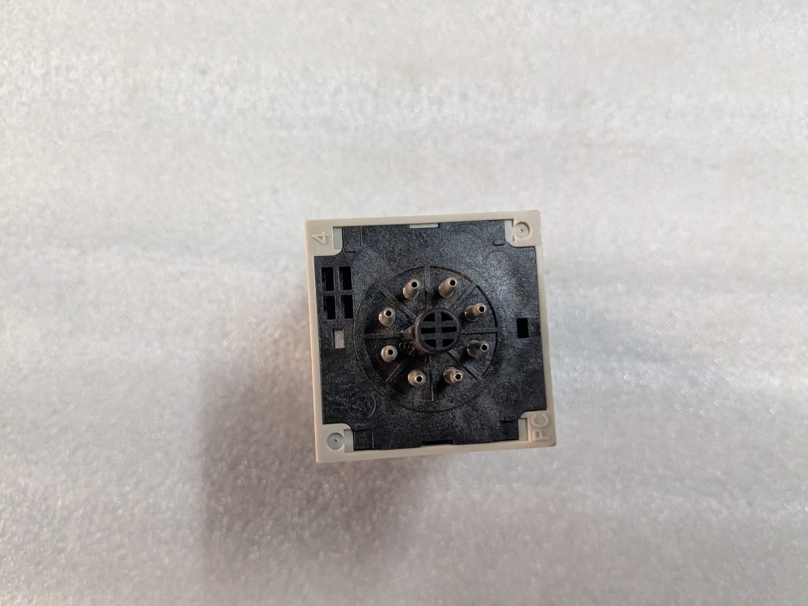 Omron H3CR-H8L Timer Relay - Image 3