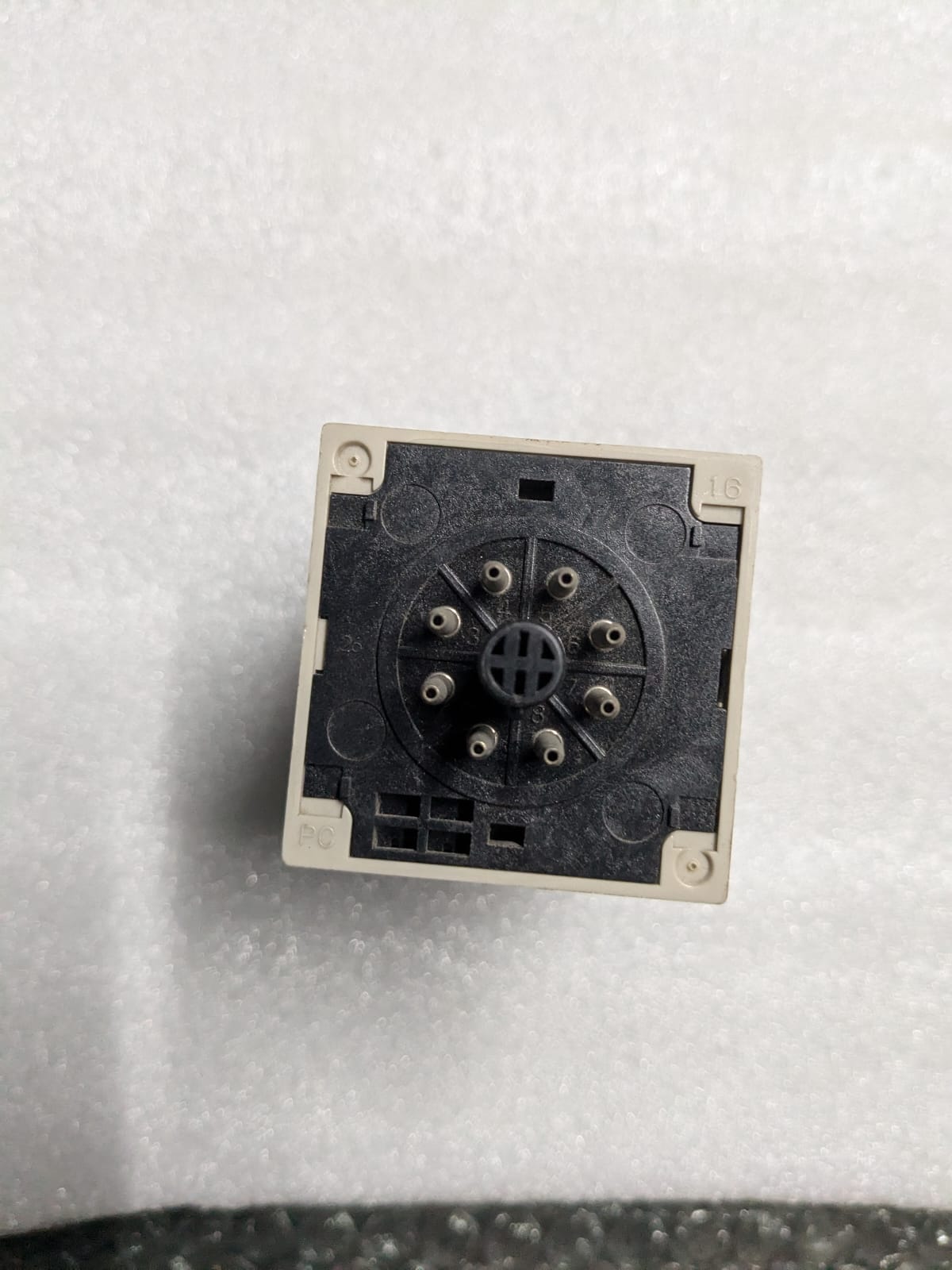 Omron H3CR-H8L Timer Relay - Image 3