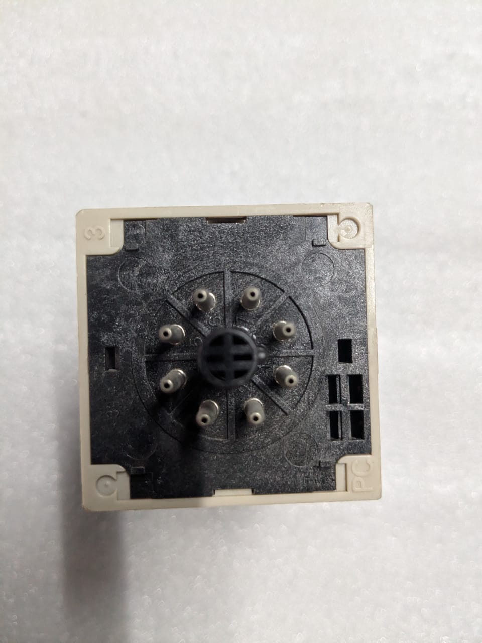 Omron H3CR-H8L Timer Relay - Image 4