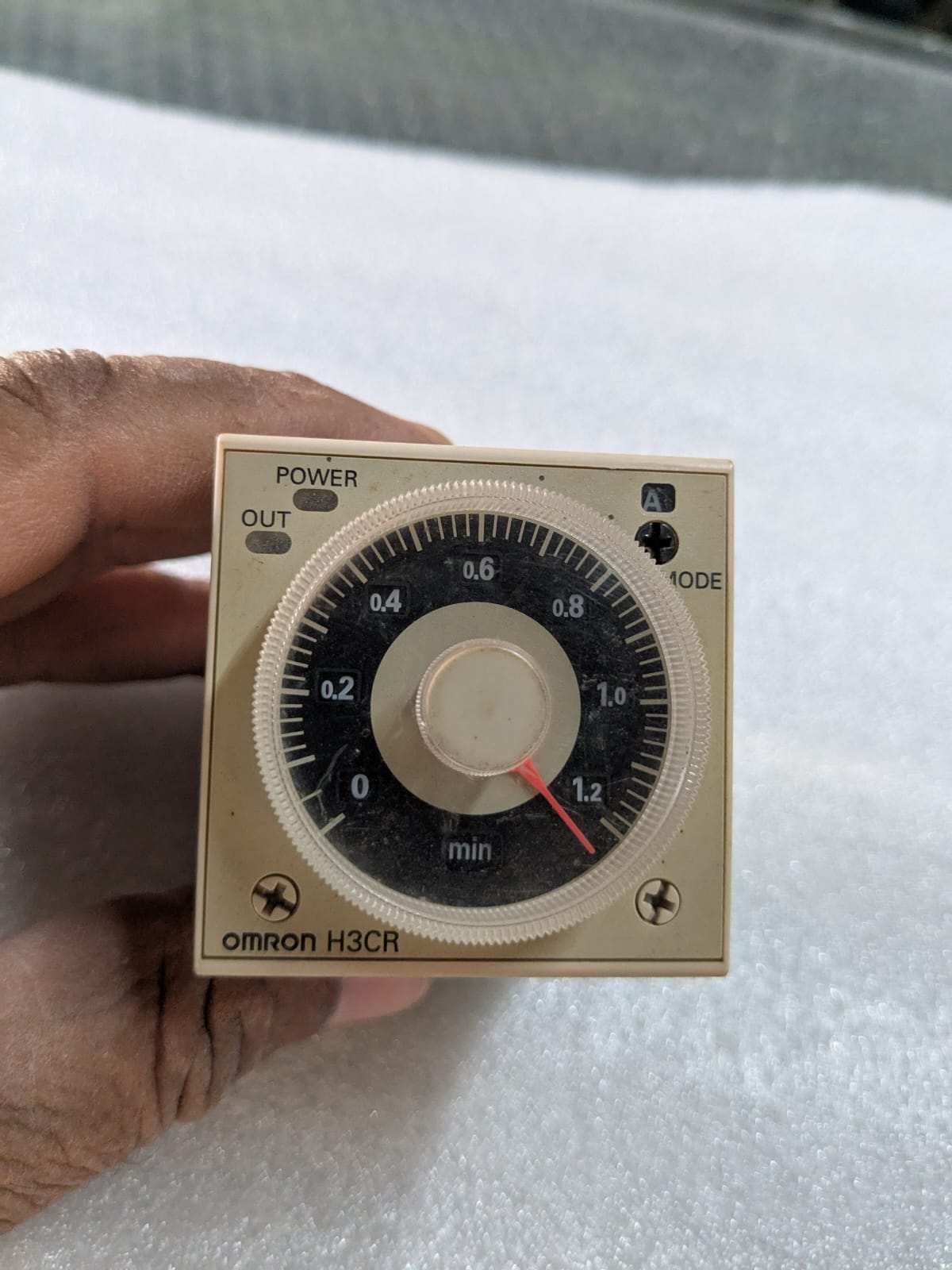 Omron H3CR-A8E Timer - Image 4