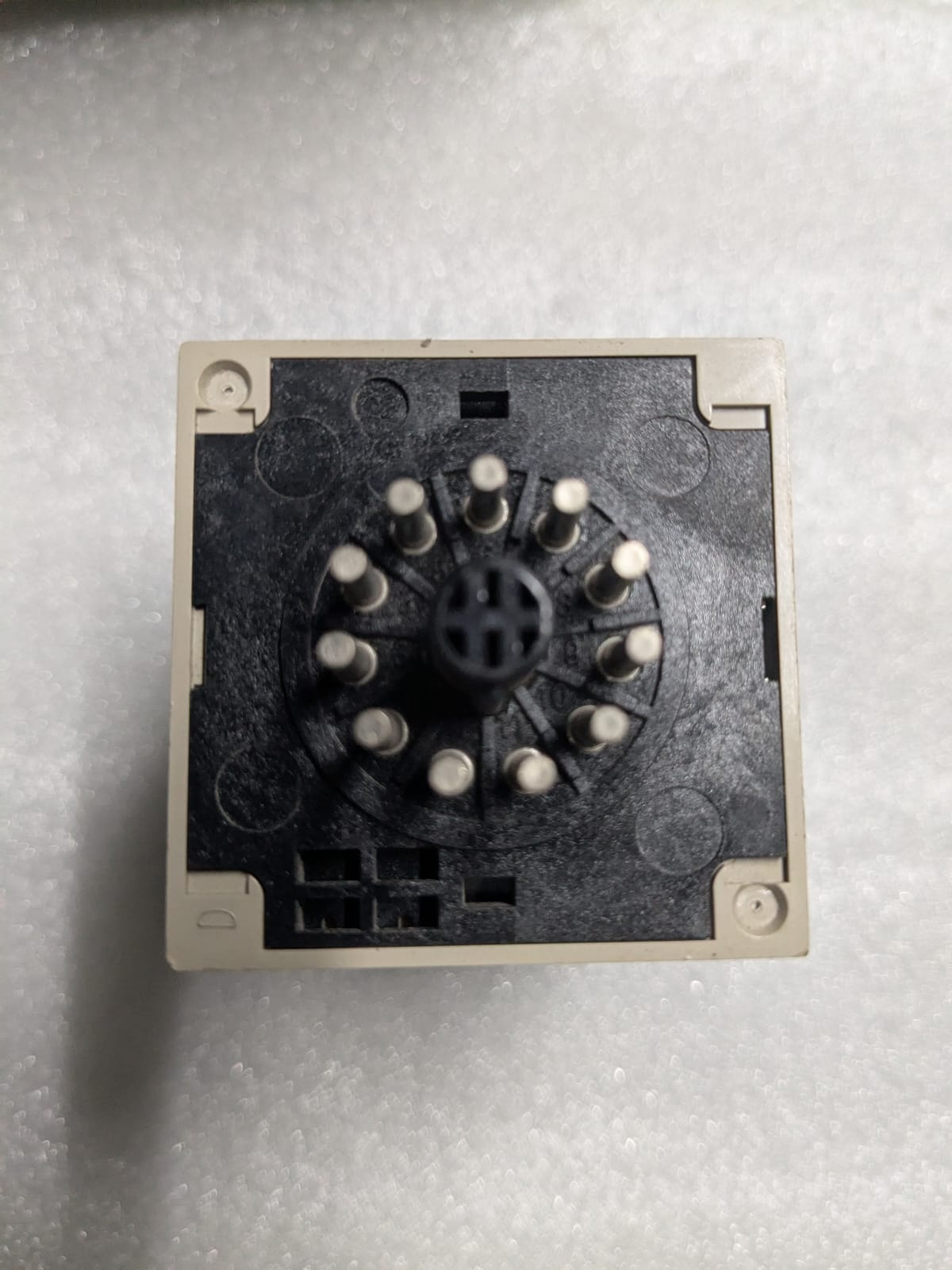 Omron H3CR-A Timer Relay