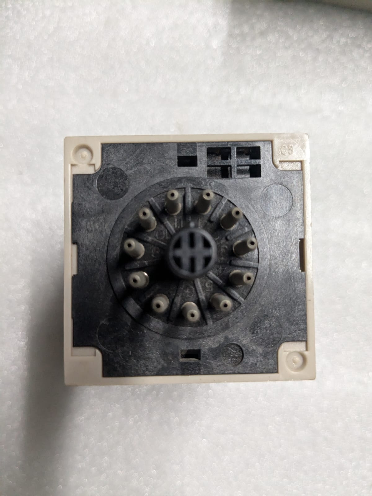 Omron H3CR-A Timer Relay - Image 3