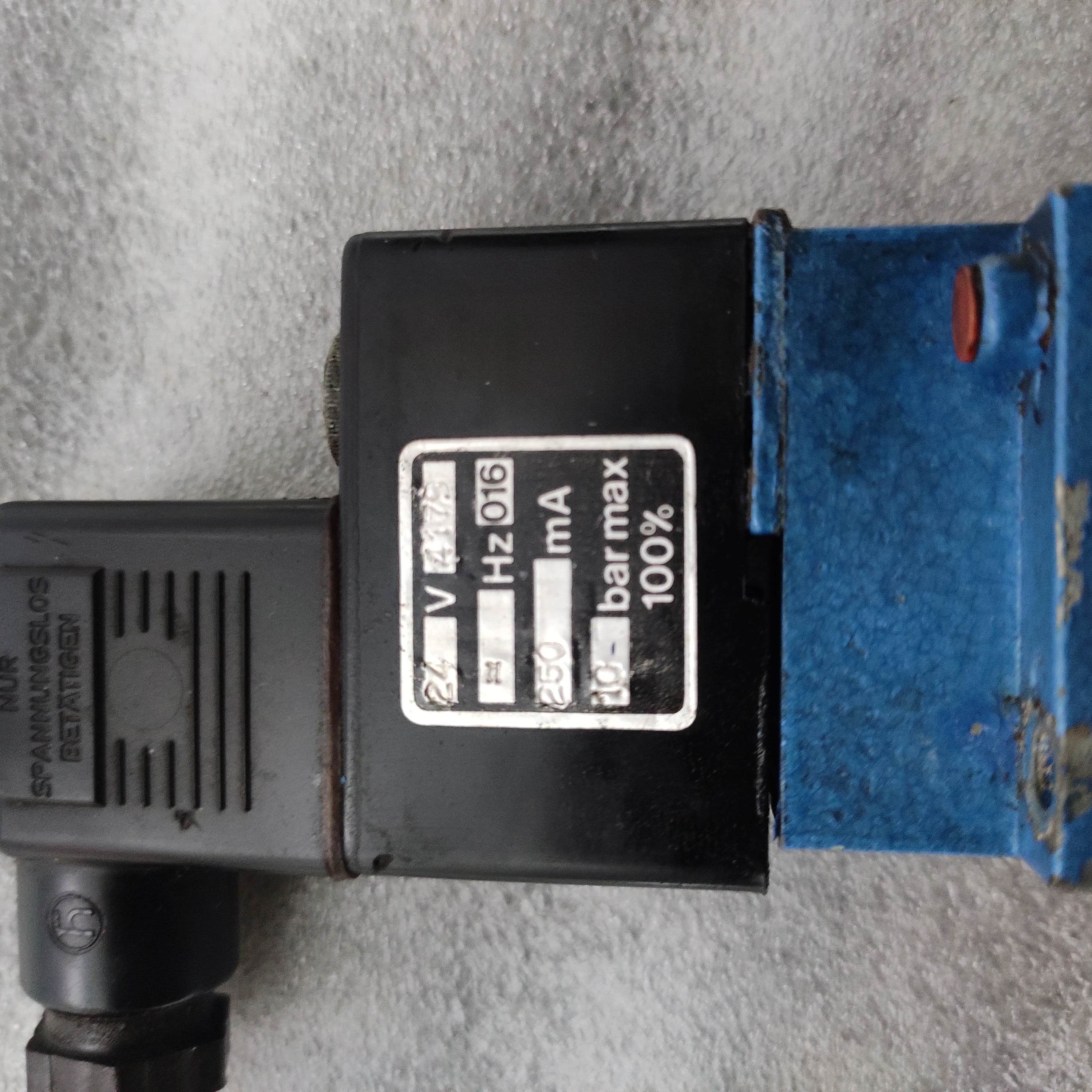 WABCO 002 4779 solenoid valve - Image 4
