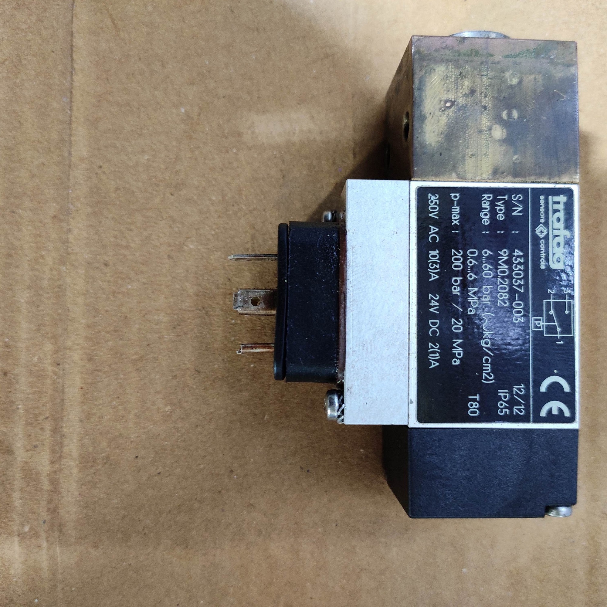 9M0.2082 Pressure Switch