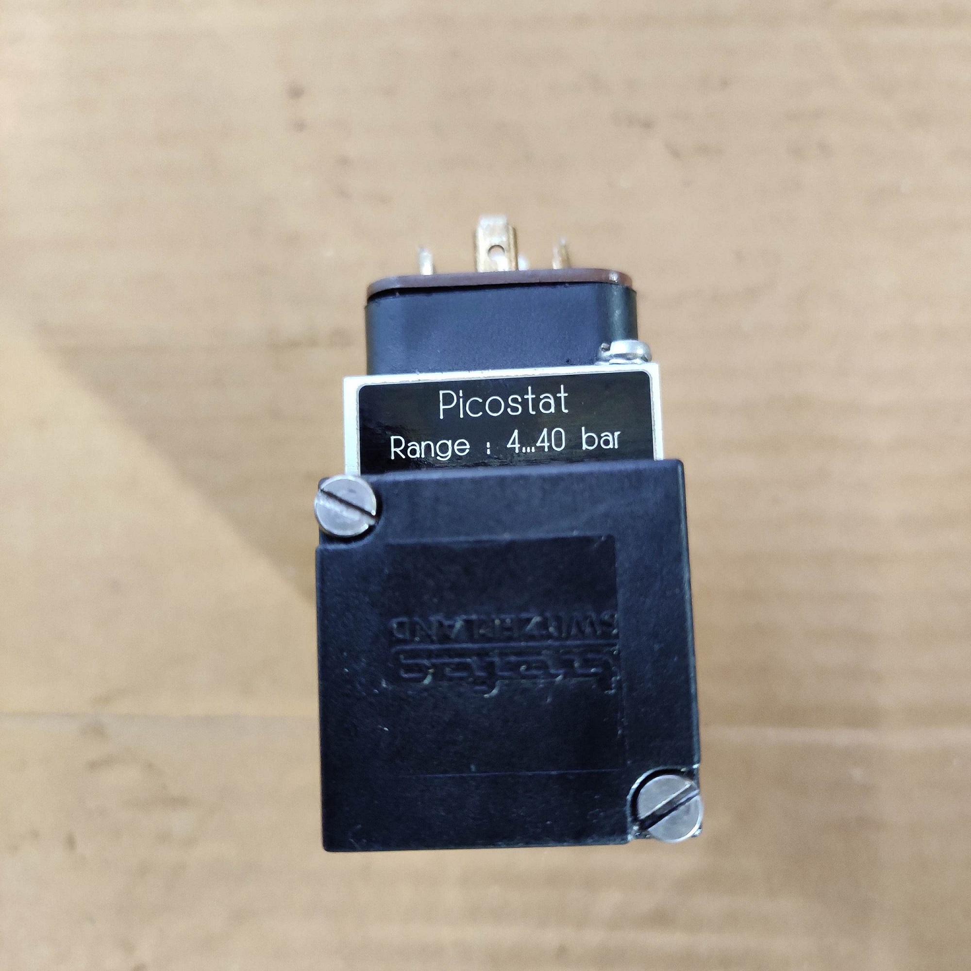 9MO.2081 pressure switch - Image 2
