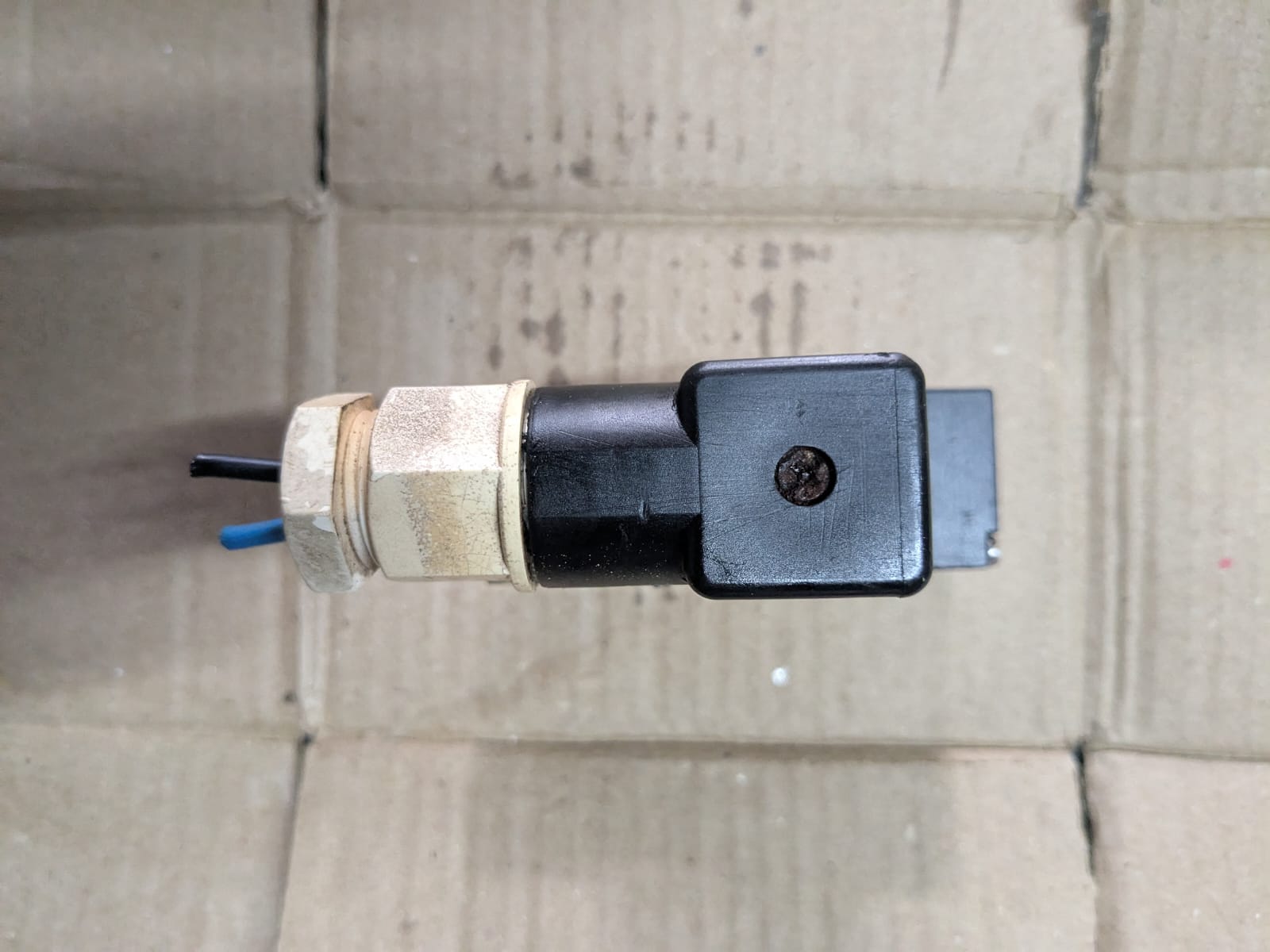 9B0.2079 Pressure Switch - Image 3