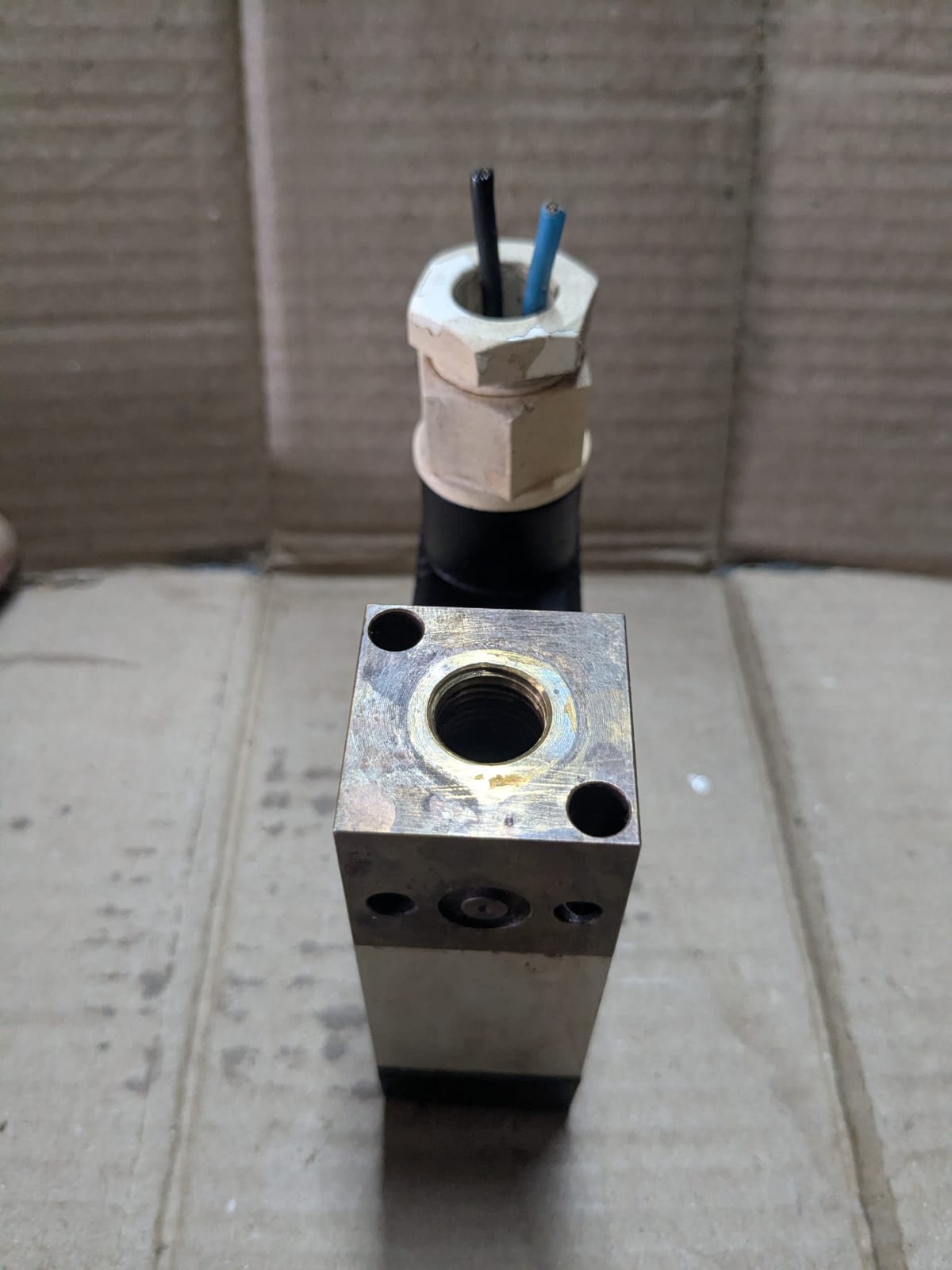 9B0.2079 Pressure Switch - Image 4